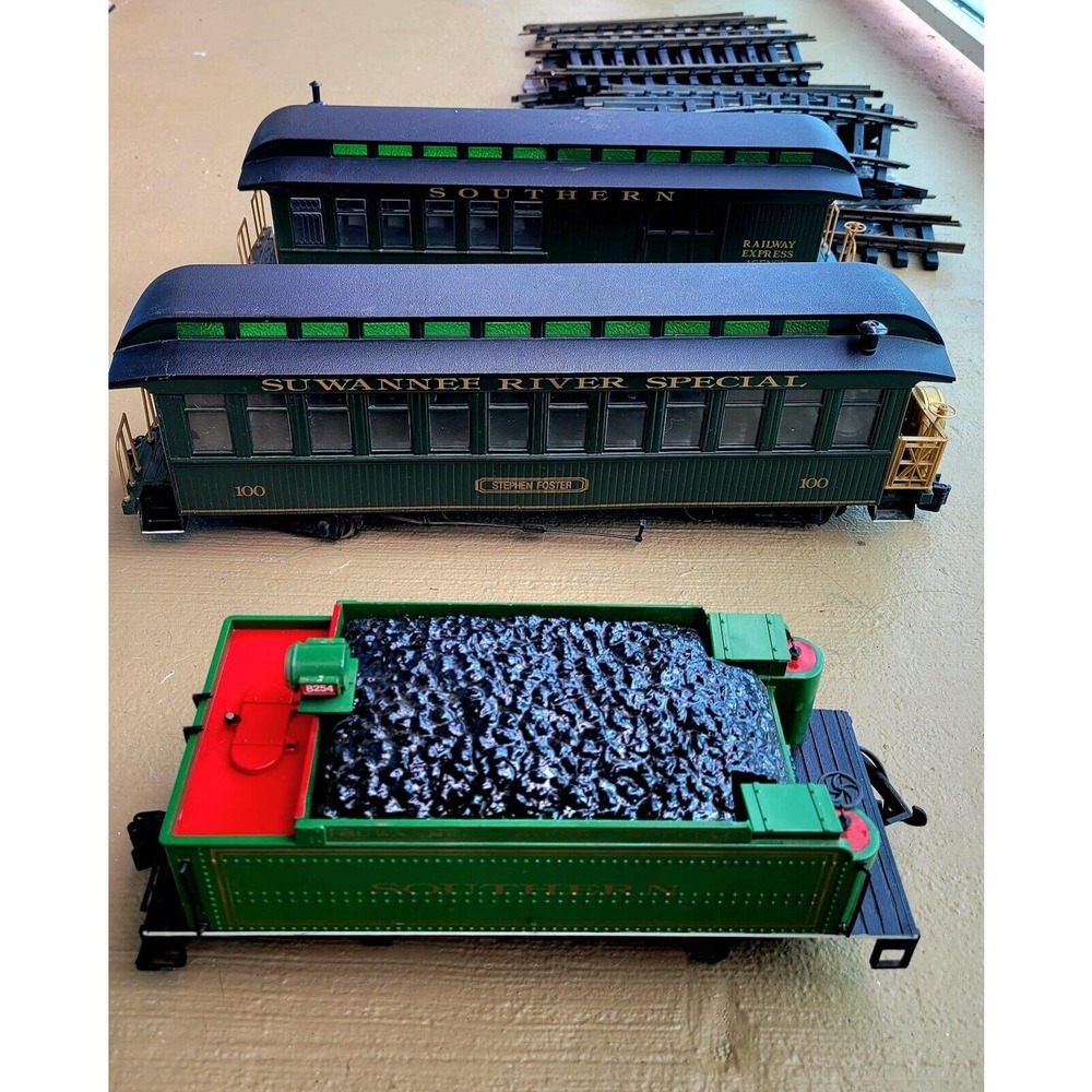 Bachmann Big Haulers Southern Railway Combination Train set 3 car with 15 tracks